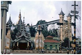 Prome/Pyay: Shwesandaw-Pagode