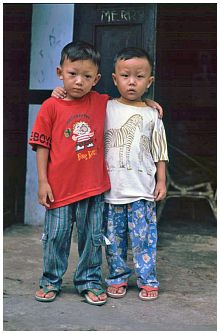 2 Lisu-Jungen, Myitkyina