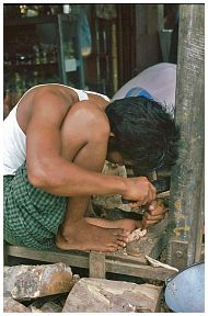 Bago: Shwemadaw-Pagode - Handwerker