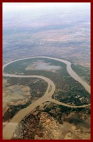 Luftaufnahme zwischen Mandalay und Heho