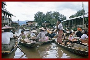 Inle-See: Schwimmender Markt in Ywama