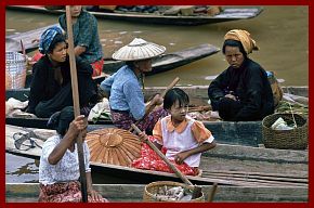 Inle-See: Schwimmender Markt in Ywama