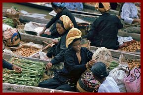 Inle-See: Schwimmender Markt in Ywama