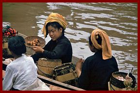 Inle-See: Schwimmender Markt in Ywama