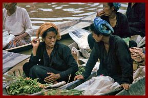 Inle-See: Schwimmender Markt in Ywama