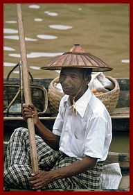 Inle-See: Schwimmender Markt in Ywama