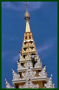 Mandalay: Maha Muni (Arakan) Pagode
