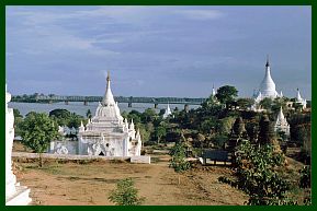 Pagoden in Sagaing