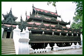 Mandalay: Shwenandaw-Kloster