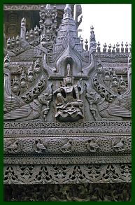 Mandalay: Shwenandaw-Kloster - Schnitzereien
