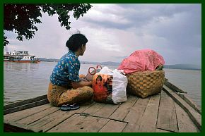 Boot nach Mingun auf dem Irrawaddy