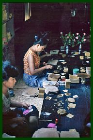 Mandalay: Blattgoldherstellung