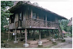 Lisu-Haus