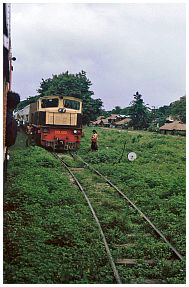 Eisenbahn nach Mandalay: Lokomotive