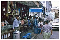 Yangon: Straenrestaurant