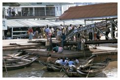 Yangon: Bootsanleger am Yangon-River