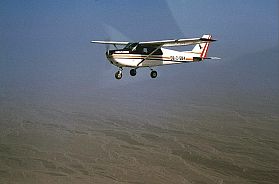Nazca: Flugzeug