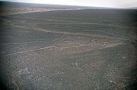 Nazca: Scharrbild 'Hände'