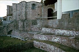 Kloster Santo Domingo: Inka-Mauern