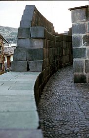 Kloster Santo Domingo: Inka-Mauern