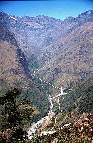 Strae in die Yungas nach Coroico