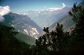 Strae in die Yungas nach Coroico