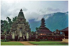 Bratan-See: Pura Ulun Danu
