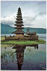 Bratan-See: Pura Ulun Danu