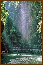 Green Canyon bei Cijulang