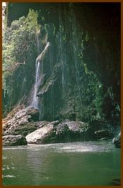 Green Canyon bei Cijulang