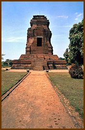 Trowulan: Candi Berahu