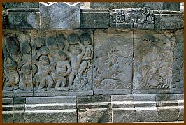 Prambanan - Reliefs