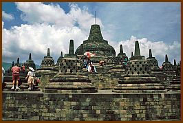 Borobudur - Im Arupadhatu-Bereich 