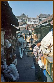 Yogyakarta -  Vogelmarkt (Pasar Ngasem)