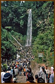 Grojogan Sewu Wasserfall