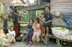 Dorfbewohner, Kinder in Pinang Habang