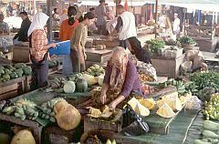 Jackfruit-Stand auf dem Markt in Amuntai