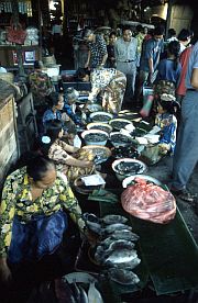Auf dem Markt in Ampenan