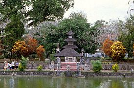 Mayura-Tempel in Cakranegara