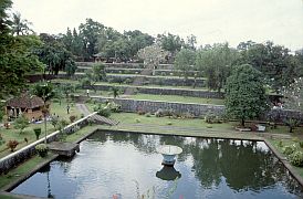 Tempel- und Palastbezirk in Narmada
