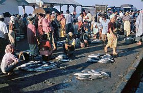 Tanjung Luar: Händler