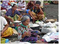 Tanjung Luar - Markt