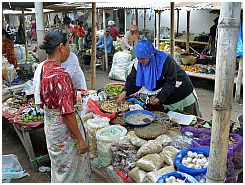 Tanjung Luar - Markt