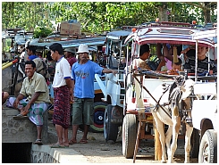 Markt in Gerung. Cidomo