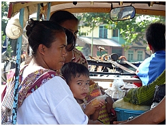 Markt in Gerung. Cidomo