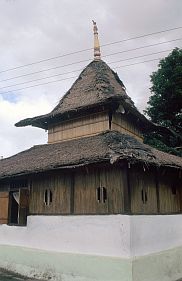 Hila: Wapauwe Moschee aus dem Jahre 1414