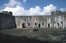 Banda Neira: Fort Belgica