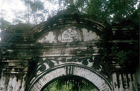 Banda Besar: Eingang zu einem Perkenier-Haus 1768