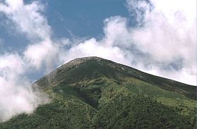 Ternate: Krater des Gunung Gamalama