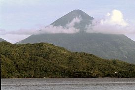 Tidore von Ternate aus gesehen